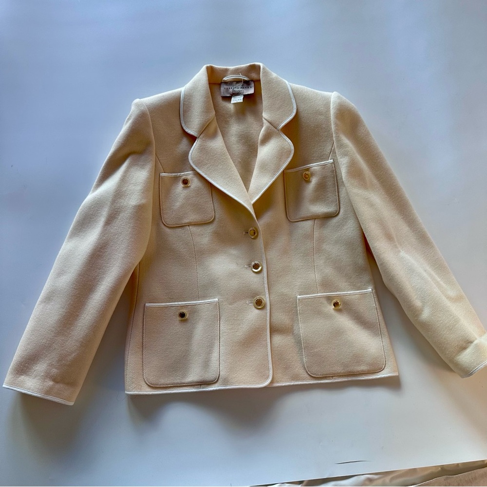Weinberg Paris Vintage Winter White Wool Blazer Signature Gold Buttons 8/10